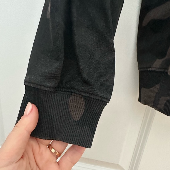 Divided by H&M Camouflage Print Sweatshirt - Picture 3 of 7